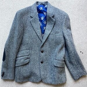 Elegant Gray Blazer with Blue Floral Lining